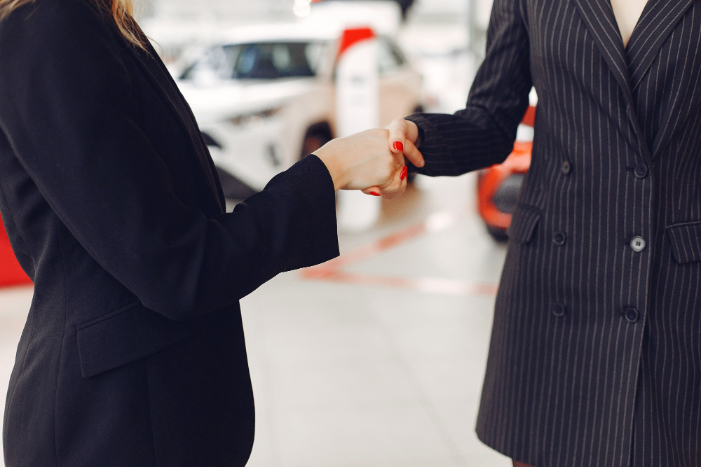Verkaufsabschluss Hände schütteln